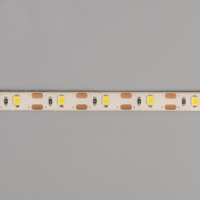 Светодиодная лента Luazon Lighting с сенсорным выключателем 5 м, IP65, SMD2835, 60 LED/м, USB, 3000К Светодиодная лента Luazon Lighting с сенсорным выключателем 5 м, IP65, SMD2835, 60 LED/м, USB, 3000К