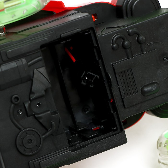 Перевёртыш радиоуправляемый &laquo;Трюкач&raquo;, подсветка колёс, работает от аккумулятора, цвета МИКС