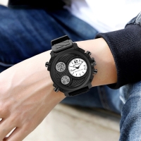 Часы наручные электронные, d-5.5 см, будильник, шагомер, календарь, подсветка Часы наручные электронные, d-5.5 см, будильник, шагомер, календарь, подсветка