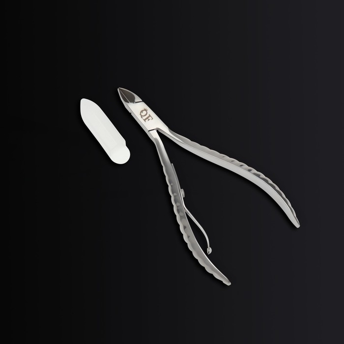 Кусачки маникюрные для кутикулы «Premium», 10,4 см, длина лезвия - 9 мм, цвет серебристый Кусачки маникюрные для кутикулы «Premium», 10,4 см, длина лезвия - 9 мм, цвет серебристый