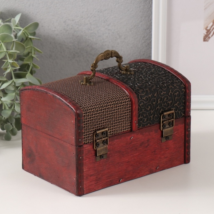 Шкатулка дерево состаренная Шкатулка дерево состаренная "Завитки и сеточка" сундучок 10,5х18х12 см