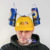 Каска с отверстиями под банки «Работа не волк, в лес не убежит», обхват головы 56-58 см Каска с отверстиями под банки «Работа не волк, в лес не убежит», обхват головы 56-58 см