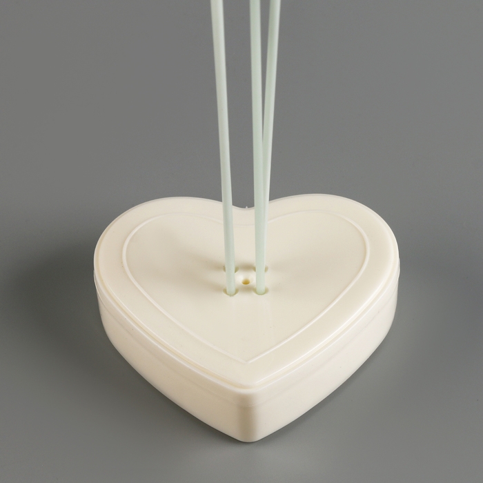 Стойка для воздушных шаров на 4 шара, основание сердце, высота 65 см Стойка для воздушных шаров на 4 шара, основание сердце, высота 65 см