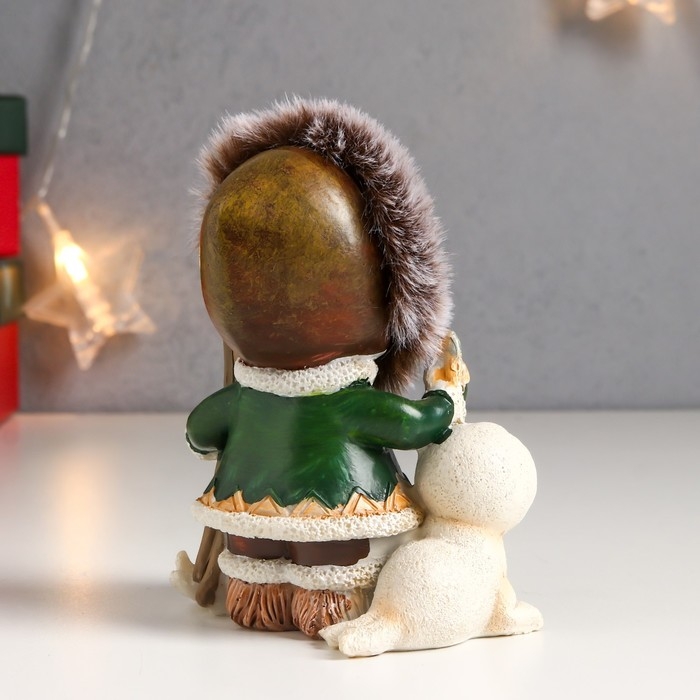 Сувенир полистоун "Малыш и морские котики - Север" 11х6х8,3 см