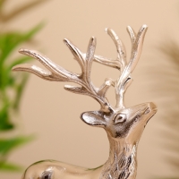 Сувенир "Олень" алюминий 13х10х20 см Сувенир "Олень" алюминий 13х10х20 см