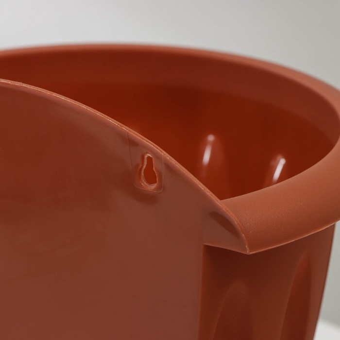 Кашпо настенное «Фелиция», 3,4 л, цвет терракотовый Кашпо настенное «Фелиция», 3,4 л, цвет терракотовый