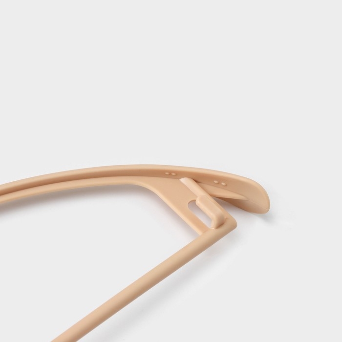 Плечики - вешалки для одежды Доляна, 42×20 см, 5 шт, широкие плечики, держатель для бретелек, цвет бежевый Плечики - вешалки для одежды Доляна, 42×20 см, 5 шт, широкие плечики, держатель для бретелек, цвет бежевый