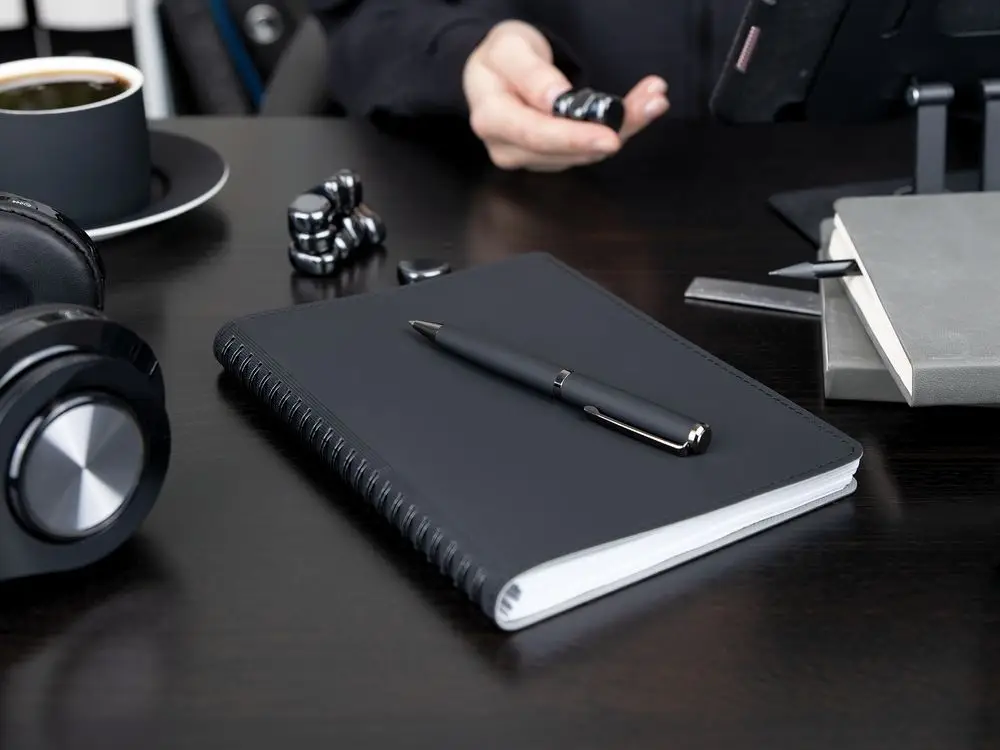 Ручка шариковая Inkish Gunmetal, белая Ручка шариковая Inkish Gunmetal, белая