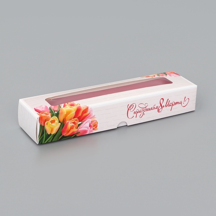 Коробка для 5 конфет с обечайкой, с окном Коробка для 5 конфет с обечайкой, с окном "8 марта", 21 х 5 х 3,3 см. Кондитерская упаковка