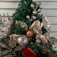 Ёлка декор настенная "Магнолия золотая" 40х24 см Ёлка декор настенная "Магнолия золотая" 40х24 см