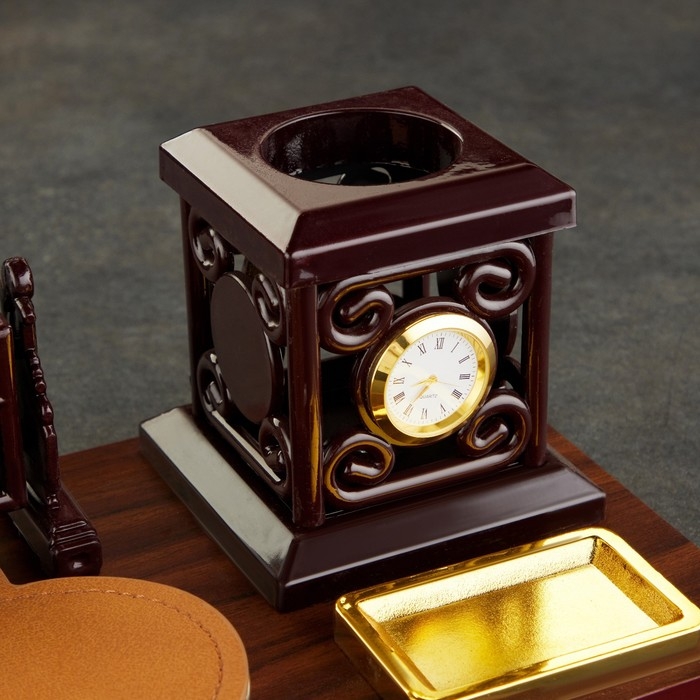 Набор настольный 6в1с визитницей и часами, вишня Набор настольный 6в1с визитницей и часами, вишня