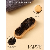 Щётка для одежды деревянная LaDо́m, 13&times;5&times;3 см, искусственный ворс, 130 пучков