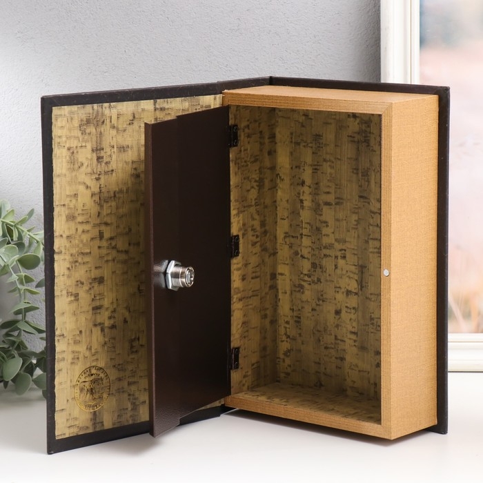 Сейф-книга дерево кожзам "Корабль и шторм" 27х18х7 см