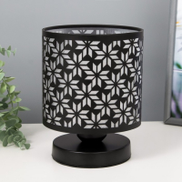 Светильник с выключателем  "Олеандр" 1хЕ27 40Вт черный 14,5х14,5х19,5 см RISALUX