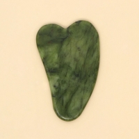 Массажер для лица, гуаша набор &laquo;Насладись моментом&raquo;, 14 х 20 см, кальцит и серпентин