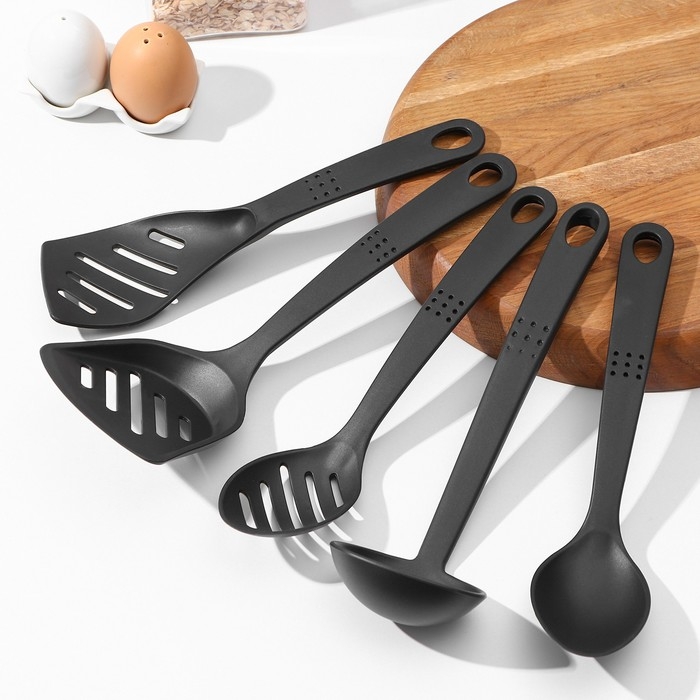 Набор кухонных принадлежностей Доляна &laquo;Точки&raquo;, 5 предметов, цвет чёрный