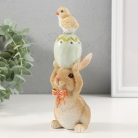 Сувенир полистоун "Зайчик с пасхальным яичком и цыплёнком" 8,5х6х17,5 см Сувенир полистоун "Зайчик с пасхальным яичком и цыплёнком" 8,5х6х17,5 см