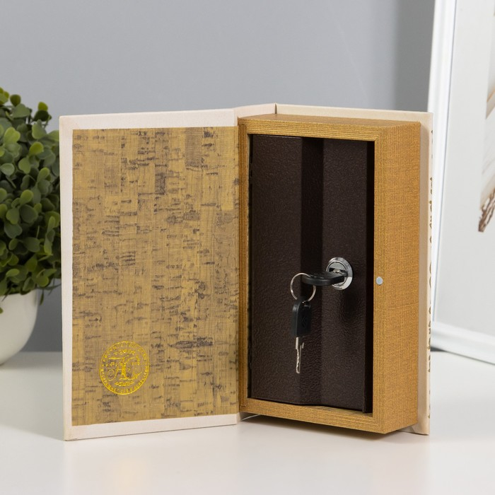 Сейф дерево книга кожа "Наши семейные ценности" 21х13х5 см
