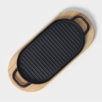 Сковорода чугунная &laquo;Овал. Гриль&raquo;, 37&times;16,5 см, с ручками, на деревянной подставке, чёрная