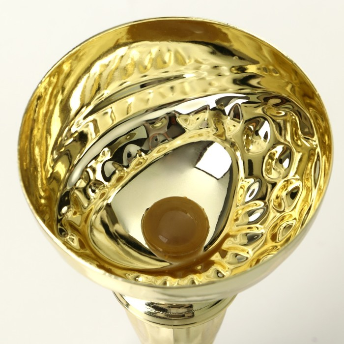 Кубок 150С, наградная фигура, золото, подставка камень, 17,3 х 7 х 5 см. Кубок 150С, наградная фигура, золото, подставка камень, 17,3 х 7 х 5 см.