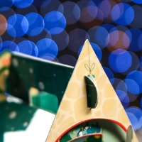 Подарочная коробка "Новогодний городок", 17,6 х 11,1 х 18,8 см Подарочная коробка "Новогодний городок", 17,6 х 11,1 х 18,8 см