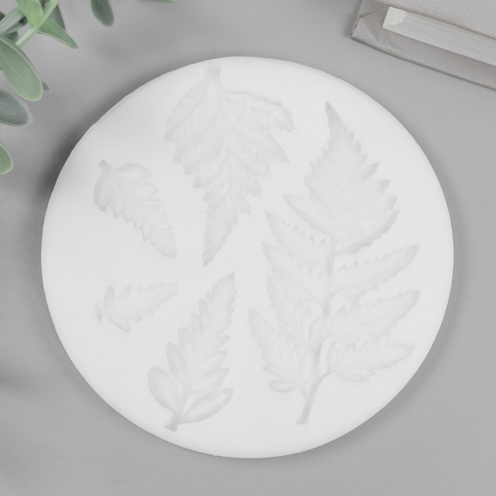 Молд силиконовый Молд силиконовый "Листья травинки" от 1х2 см до 3,7х7 см МИКС