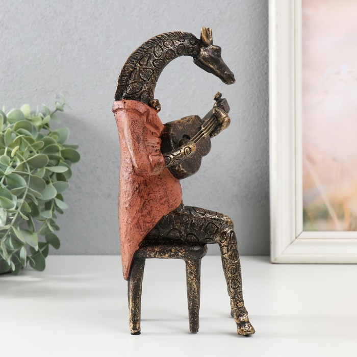 Сувенир полистоун Сувенир полистоун "Жираф с гитарой" под металл 23,6х9,7х13,5 см