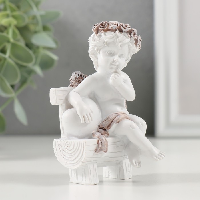 Сувенир полистоун Сувенир полистоун "Милый ангелочек на скамье с сердцем" кофейный венок 5х5х9 см