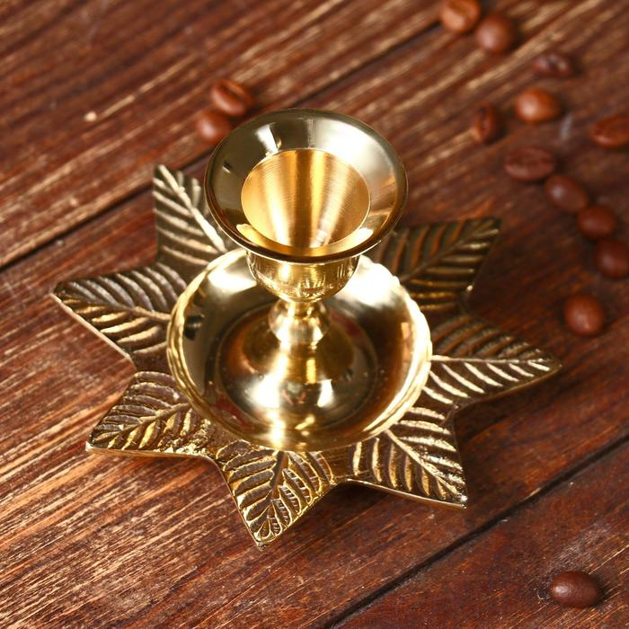 Подсвечник Подсвечник "Листок" на 1 свечу, латунь 9,5х9,5х6 см