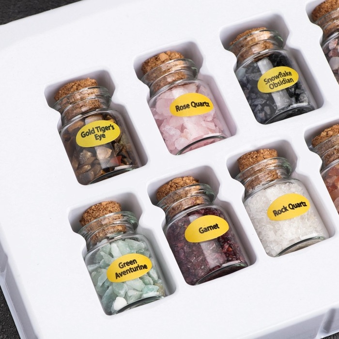 Коллекция кристаллов в баночке, 9 баночек, 17,5х13 см Коллекция кристаллов в баночке, 9 баночек, 17,5х13 см