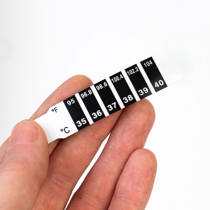 Детский термометр - наклейка налобный 35°- 40° Детский термометр - наклейка налобный 35°- 40°
