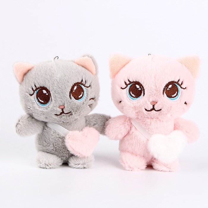 Мягкая игрушка &laquo;Кот с сердцем&raquo;, на брелоке, 11 см, цвета МИКС