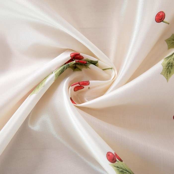 Скатерть новогодняя Доляна "&laquo;Новогоднее настроение&raquo;" 110*145 см, 100% п/э