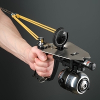 Рогатка рыболовная, 2 жгута, 2 стрелы, с лазерным целеуказателем Рогатка рыболовная, 2 жгута, 2 стрелы, с лазерным целеуказателем