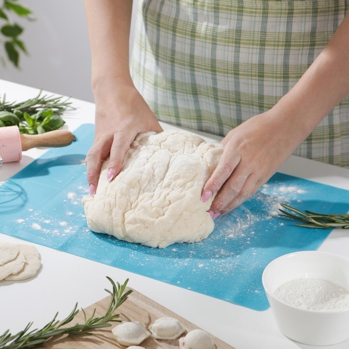 Коврик для выпечки с разметкой Доляна &laquo;Буссен&raquo;, силикон, 38&times;28 см, цвет МИКС