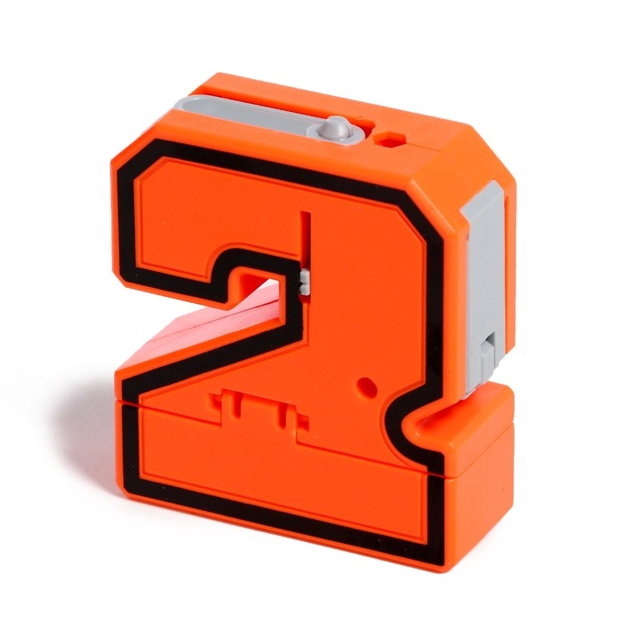 Робот &laquo;Цифра 2&raquo;, трансформируется