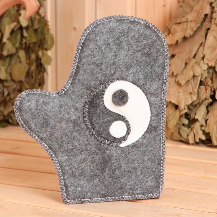 Набор подарочный 4 предмета Мужской Набор подарочный 4 предмета Мужской "Инь-Янь" (шапка, коврик, рукавичка, тапочки )