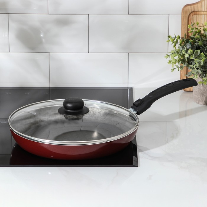 Сковорода &laquo;Альфа&raquo;, d=28 см, съёмная ручка, стеклянная крышка, антипригарное покрытие, цвет бордовый