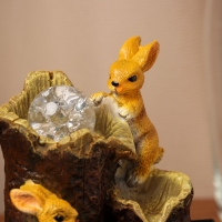 Фонтан "Зайчики на брёвнышках" 22х16 см (с подсветкой) Фонтан "Зайчики на брёвнышках" 22х16 см (с подсветкой)