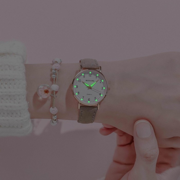 Часы наручные кварцевые, светящиеся Часы наручные кварцевые, светящиеся