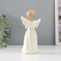 Сувенир керамика "Девочка-ангел в белом платье с сердцем в руках" 6,6х5х15,7 см Сувенир керамика "Девочка-ангел в белом платье с сердцем в руках" 6,6х5х15,7 см