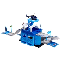 Парковка &laquo;Полицейский участок&raquo;, с металлическими машинкой и вертолётом