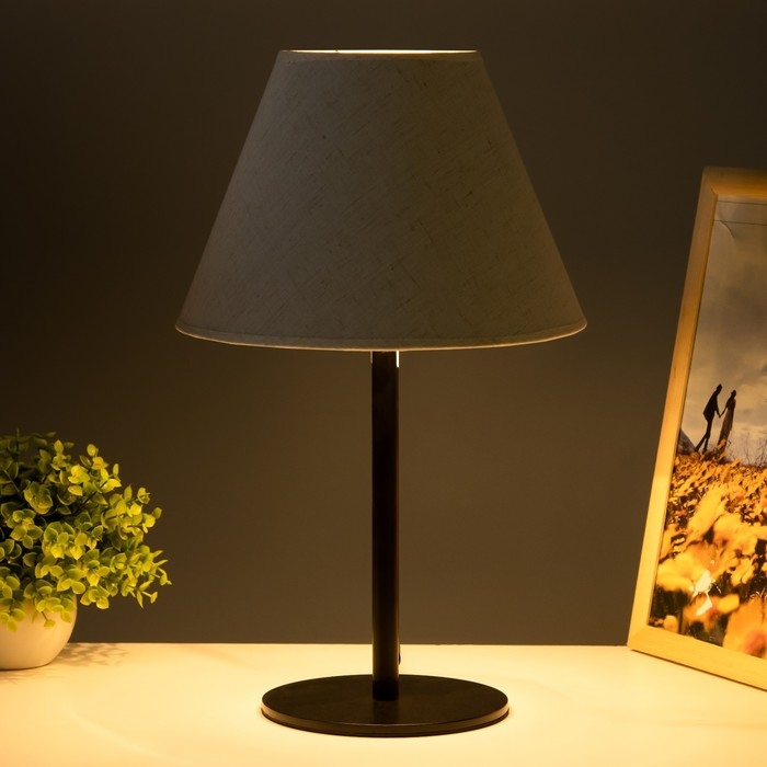 Лампа настольная Oliver 1х15Вт Е27 черный/белый 25х25х40см RISALUX