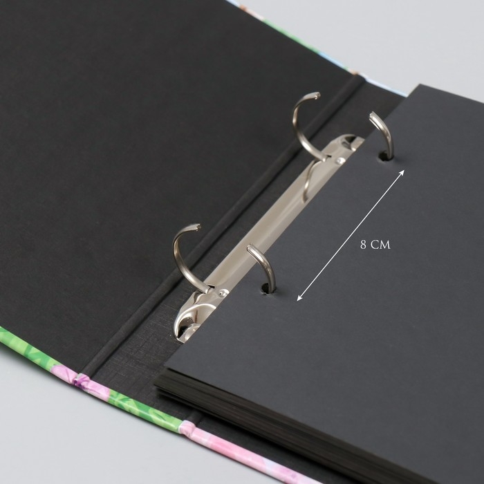 Фотоальбом 25 листов (наклейки+кольца) Фотоальбом 25 листов (наклейки+кольца) "Любовь там, где в неё верят!" 19х27х3 см