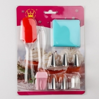 Набор кондитерский «Айс», 9 предметов: лопатка, кисть, адаптер, мешок 30×15 см, насадки 5 шт Набор кондитерский «Айс», 9 предметов: лопатка, кисть, адаптер, мешок 30×15 см, насадки 5 шт