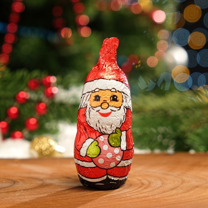 Шоколад молочный фигурный Шоколад молочный фигурный "Ёлочные украшения Санты", 100 г