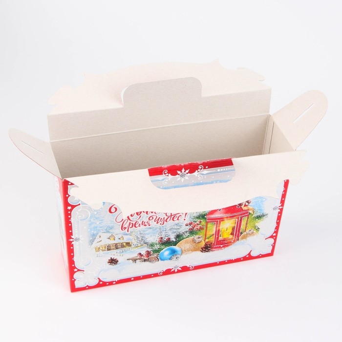 Новый год. Коробка подарочная новогодняя 26 х 23 х 7 см.