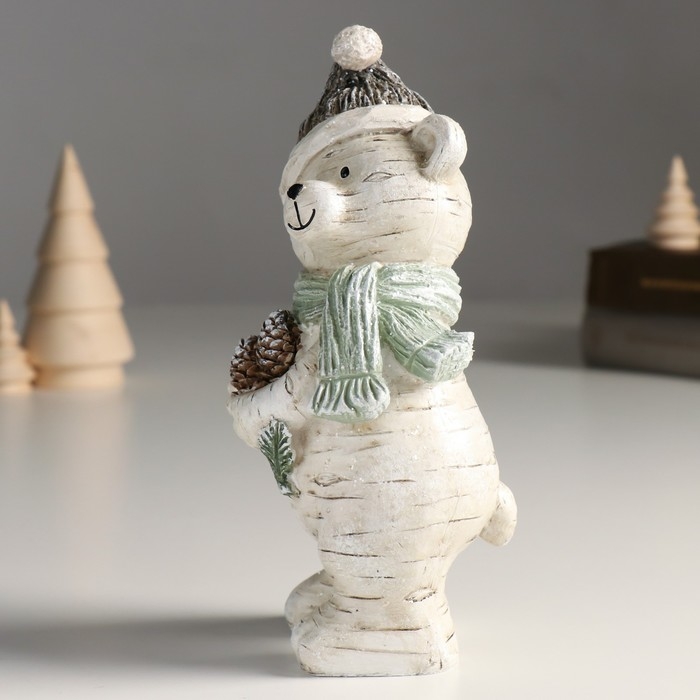 Сувенир полистоун Сувенир полистоун "Медвежонок в шапке и шарфе с охапкой шишек" 7,5х9,5х18,5 см