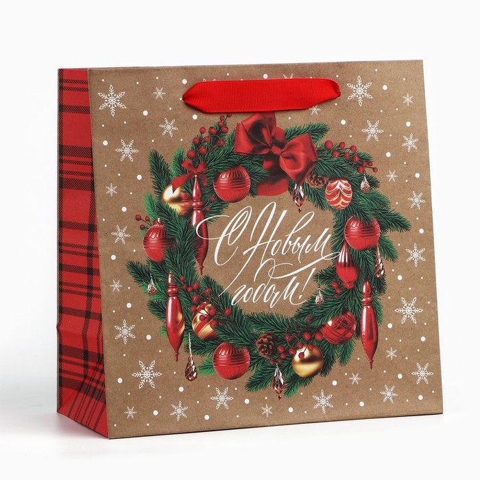 Пакет подарочный новогодний крафтовый квадратный &laquo;Новогодний венок&raquo;, 22 х 22 х 11 см, Новый год