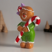 Сувенир полистоун "Пряничка с конфеткой и леденцом" 4,5х8,5х14 см Сувенир полистоун "Пряничка с конфеткой и леденцом" 4,5х8,5х14 см